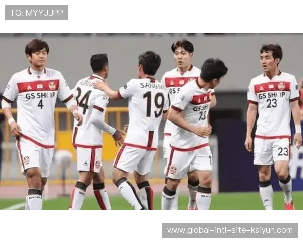 亚冠赛事中边路攻防战术演变 宽度利用与空间创造研究 亚冠赛事中边路攻防战术演变 宽度利用与空间创造研究